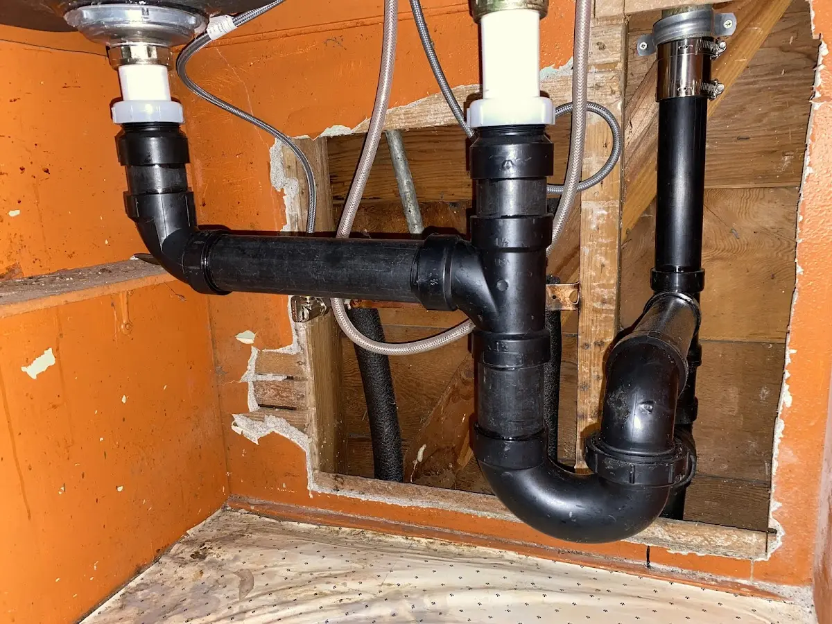 Professional Pipe Bursting equipment and tools on the job in Vado